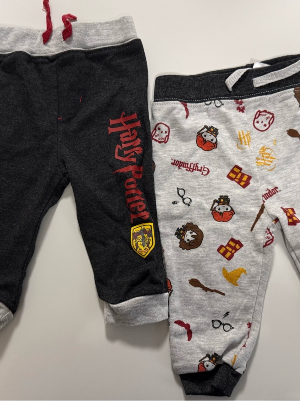 Harry Potter Kids' Gryffindor Jogger Pants - Black & Light Gray